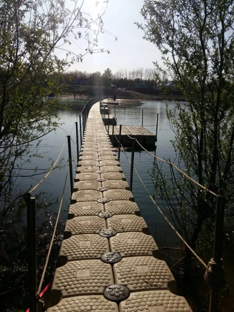 pontile galleggiante